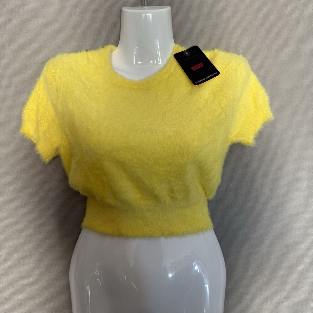 Levi's Fuzzy Top XS Yellow Womens Cropped Fit Round Neck Short Sleeve Fall New